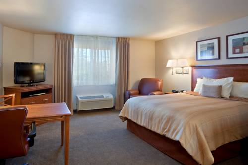 Imagen de la habitación del Hotel Candlewood Suites Lakewood. Foto 9