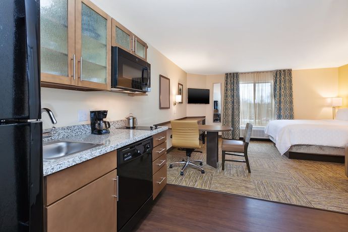 Imagen de la habitación del Hotel Candlewood Suites Louisville - Ne Downtown Area, An Ihg. Foto 9