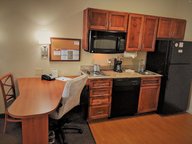 Imagen de la habitación del Hotel Candlewood Suites Macon, an IHG. Foto 7