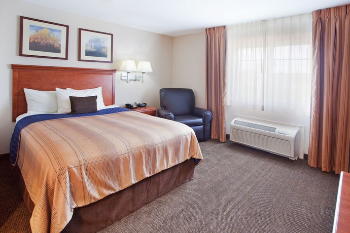 Imagen de la habitación del Hotel Candlewood Suites Macon, an IHG. Foto 13