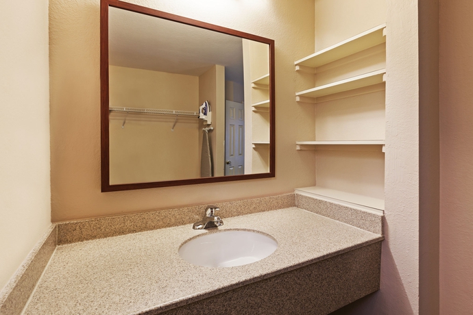 Imagen de la habitación del Hotel Candlewood Suites Market Center, An Ihg. Foto 6
