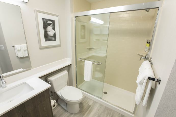 Imagen de la habitación del Hotel Candlewood Suites McDonough, an IHG. Foto 13