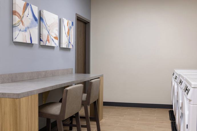 Imagen de los interiores del Hotel Candlewood Suites Mcpherson, An Ihg. Foto 20