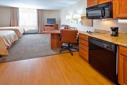 Imagen de la habitación del Hotel Candlewood Suites Merrillville. Foto 4