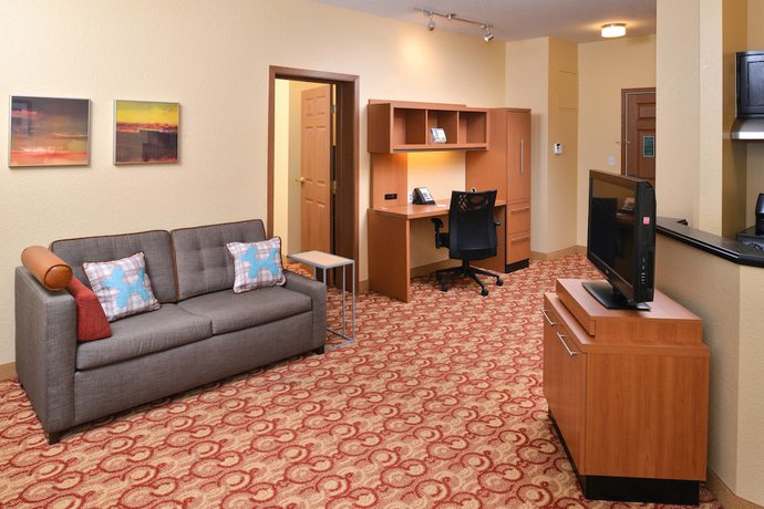 Imagen de la habitación del Hotel Candlewood Suites Miami - Doral by IHG. Foto 13
