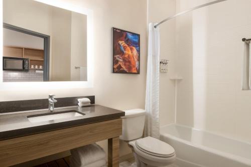 Imagen de la habitación del Hotel Candlewood Suites Middletown - Goshen, an IHG. Foto 13