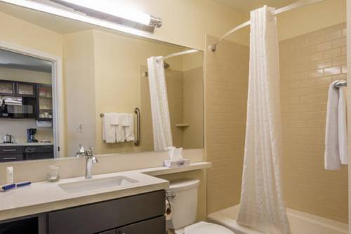 Imagen de la habitación del Hotel Candlewood Suites Midwest City, An Ihg. Foto 2