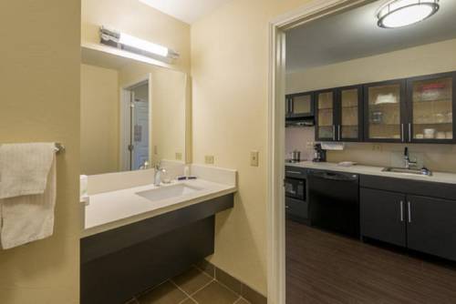 Imagen de la habitación del Hotel Candlewood Suites Midwest City, An Ihg. Foto 14