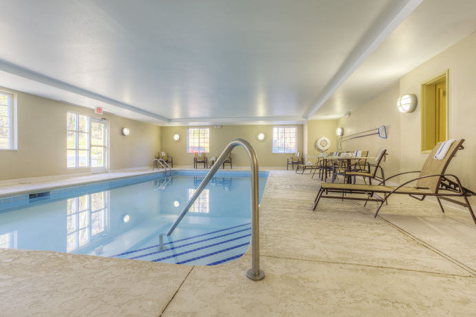 Imagen de los interiores del Hotel Candlewood Suites Mooresville. Foto 5