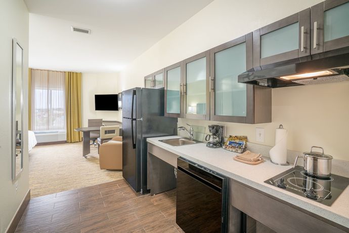 Imagen de la habitación del Hotel Candlewood Suites Nashville - Franklin, an IHG. Foto 11