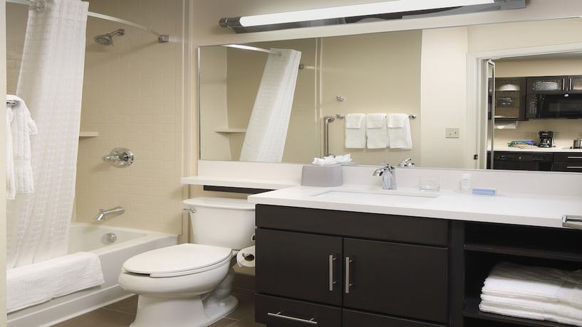 Imagen de la habitación del Hotel Candlewood Suites Newark South - University Area, an IHG. Foto 9