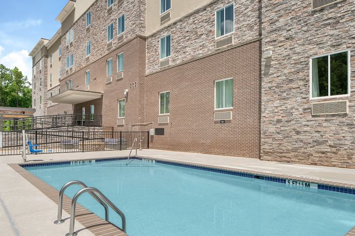 Imagen de la piscina del Hotel Candlewood Suites - Newnan - Atlanta SW, an IHG. Foto 20