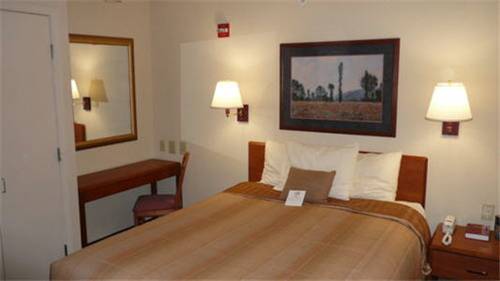 Imagen de la habitación del Hotel Candlewood Suites Newport News/yorktown, An Ihg. Foto 8