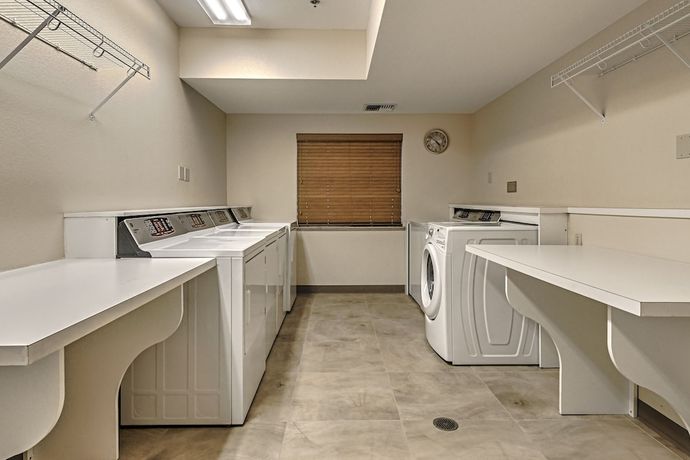 Imagen de los interiores del Hotel Candlewood Suites Oak Harbor, an IHG. Foto 20