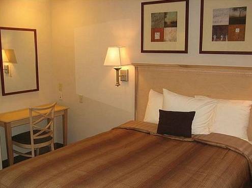 Imagen de la habitación del Hotel Candlewood Suites Olathe, An Ihg. Foto 14
