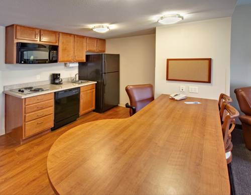 Imagen de la habitación del Hotel Candlewood Suites Omaha Airport. Foto 2