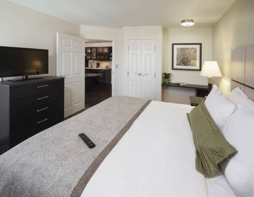 Imagen de la habitación del Hotel Candlewood Suites Omaha - Millard Area, An Ihg. Foto 5