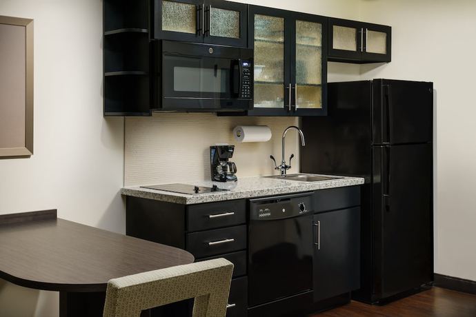 Imagen de la habitación del Hotel Candlewood Suites Orlando - Lake Buena Vista, an IHG. Foto 11