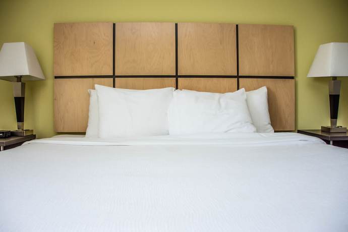 Imagen de la habitación del Hotel Candlewood Suites : Overland Park - W 135th St, An Ihg. Foto 2