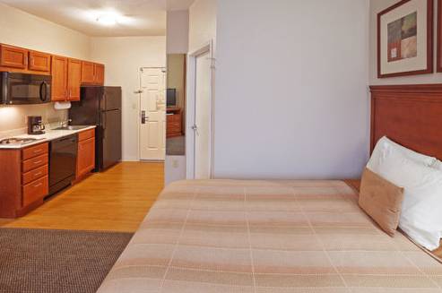 Imagen de la habitación del Hotel Candlewood Suites Owasso, An Ihg. Foto 4