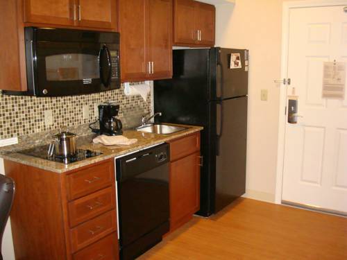 Imagen de la habitación del Hotel Candlewood Suites Pittsburgh-cranberry. Foto 5
