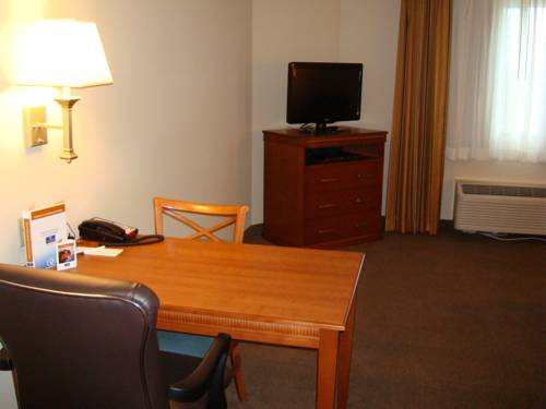 Imagen de la habitación del Hotel Candlewood Suites Pittsburgh-cranberry. Foto 12