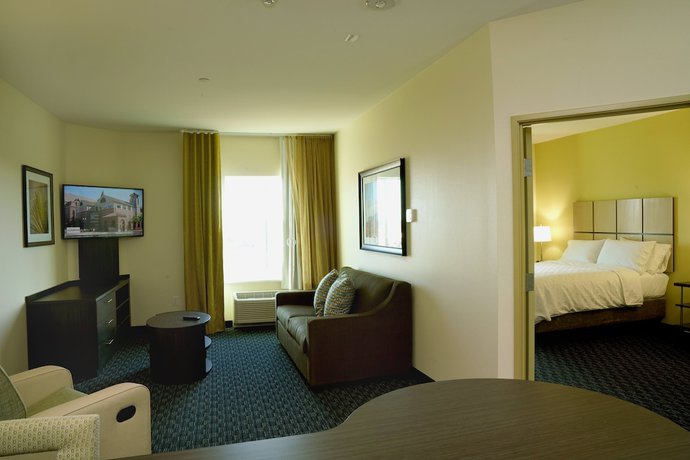 Imagen de la habitación del Hotel Candlewood Suites Plano North, an IHG. Foto 9