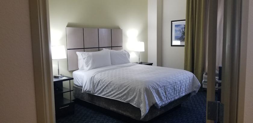 Imagen de la habitación del Hotel Candlewood Suites Plano North, an IHG. Foto 16