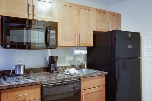 Imagen de la habitación del Hotel Candlewood Suites Richmond Airport. Foto 8