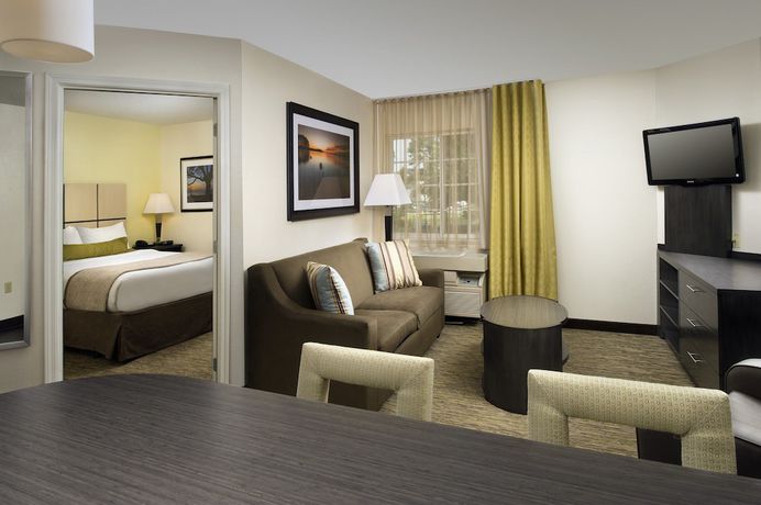 Imagen de la habitación del Hotel Candlewood Suites Richmond-South, an IHG. Foto 5