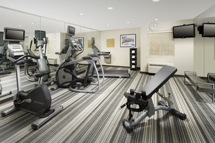 Imagen de los interiores del Hotel Candlewood Suites Richmond-South, an IHG. Foto 18