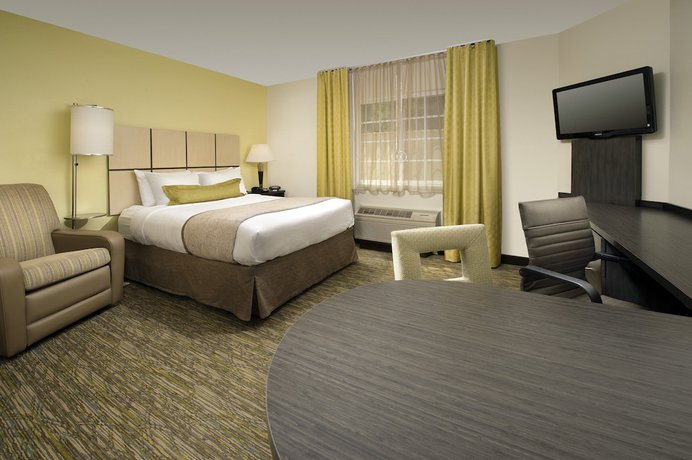 Imagen de la habitación del Hotel Candlewood Suites Richmond-South, an IHG. Foto 10