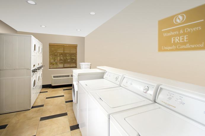 Imagen general del Hotel Candlewood Suites Richmond-South, an IHG. Foto 2