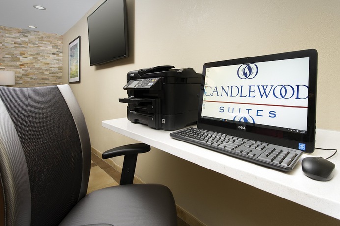 Imagen de los interiores del Hotel Candlewood Suites Richmond-South, an IHG. Foto 20