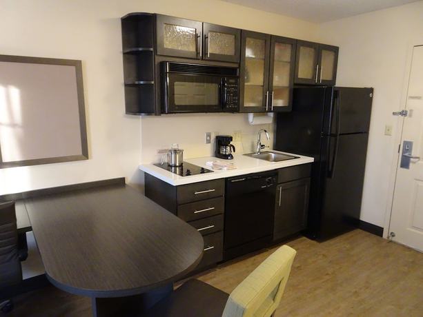 Imagen de la habitación del Hotel Candlewood Suites Richmond-west, An Ihg. Foto 18