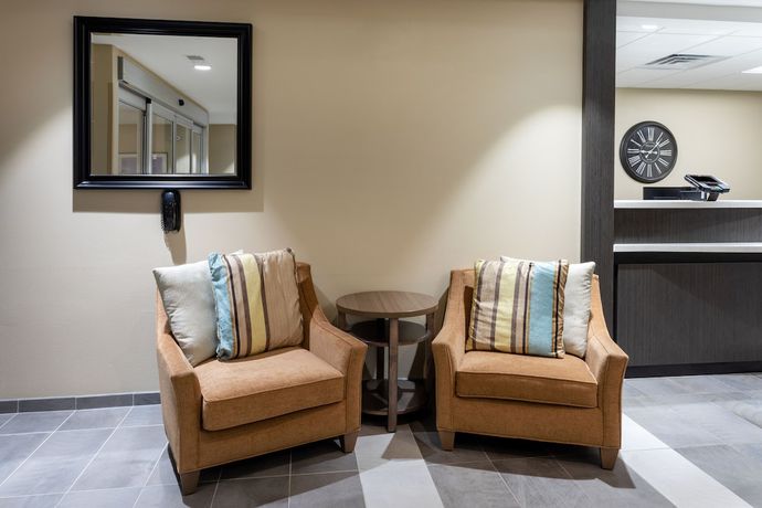 Imagen de los interiores del Hotel Candlewood Suites Rochester Mayo Clinic Area, An Ihg. Foto 17