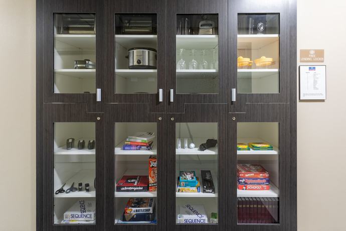 Imagen de los interiores del Hotel Candlewood Suites Rochester Mayo Clinic Area, An Ihg. Foto 18