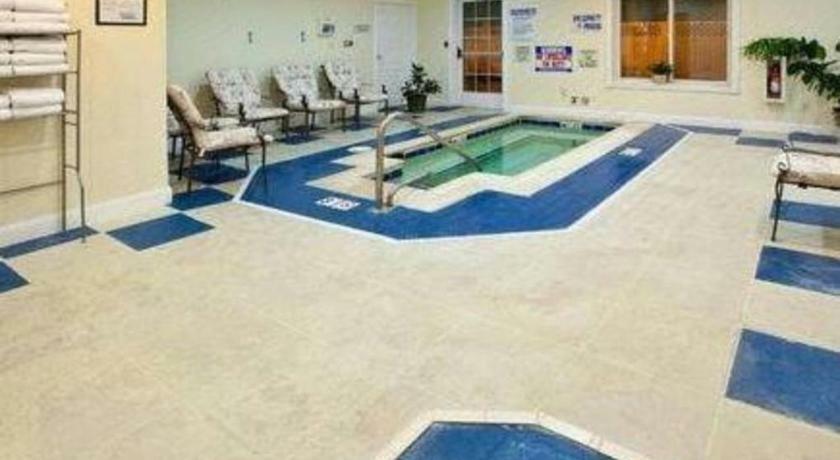 Imagen general del Hotel Candlewood Suites Saint Joseph. Foto 1