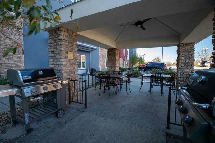 Imagen general del Hotel Candlewood Suites Saint Joseph. Foto 21