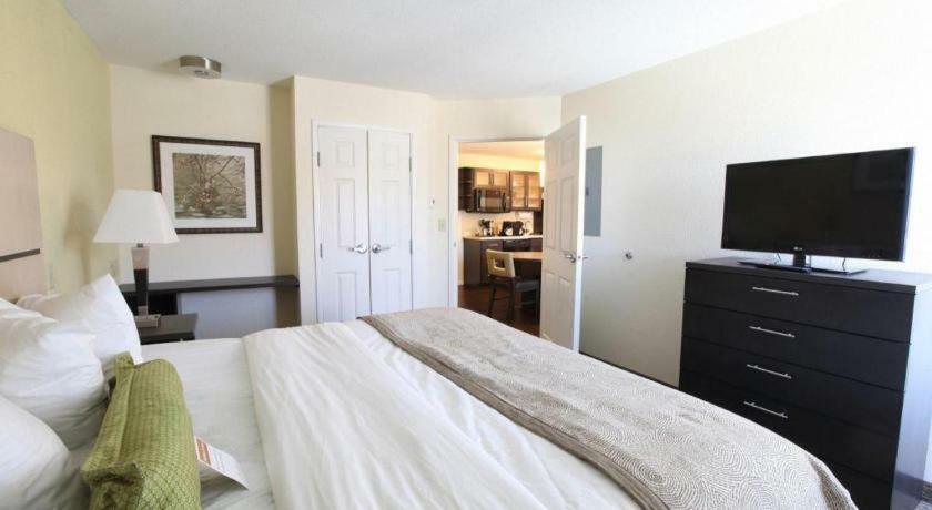 Imagen general del Hotel Candlewood Suites Saint Joseph. Foto 27