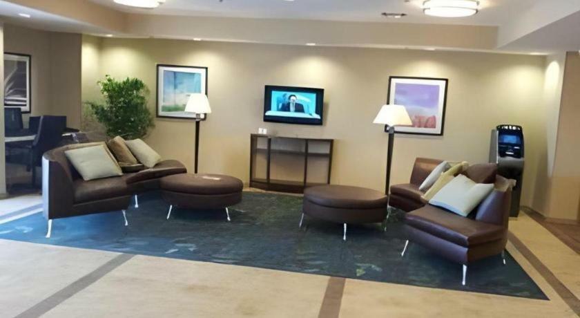 Imagen general del Hotel Candlewood Suites Saint Joseph. Foto 36