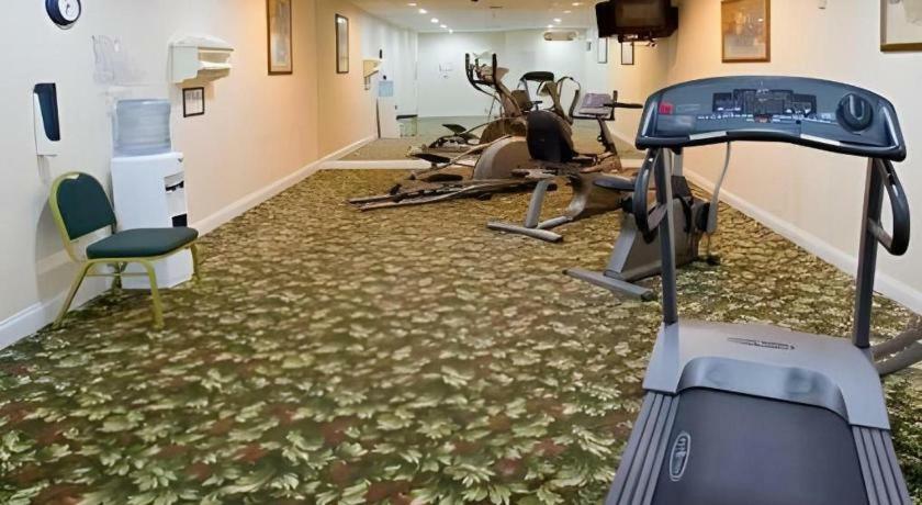 Imagen general del Hotel Candlewood Suites Saint Joseph. Foto 38