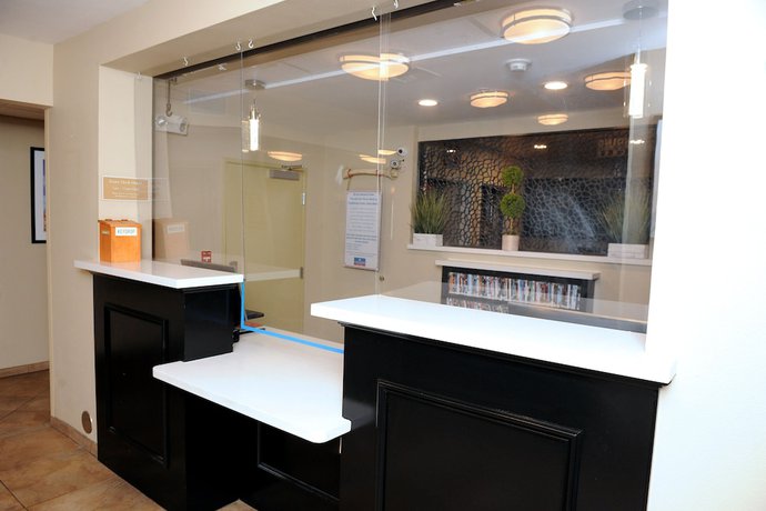 Imagen de los interiores del Hotel Candlewood Suites Santa Maria, An Ihg. Foto 20
