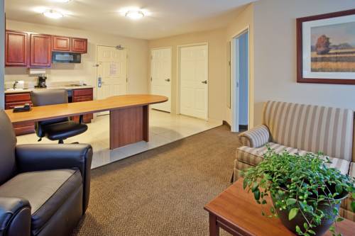 Imagen de la habitación del Hotel Candlewood Suites South Bend Airport. Foto 6