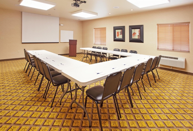 Imagen de los interiores del Hotel Candlewood Suites South - Springfield, An Ihg. Foto 12