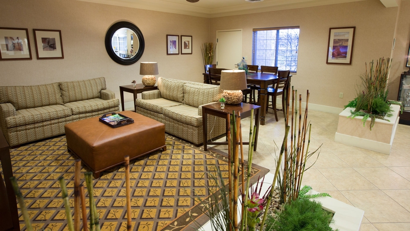 Imagen de los interiores del Hotel Candlewood Suites South - Springfield, An Ihg. Foto 13
