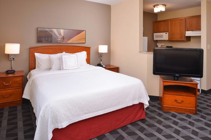 Imagen de la habitación del Hotel Candlewood Suites St Louis St Charles, An Ihg. Foto 5