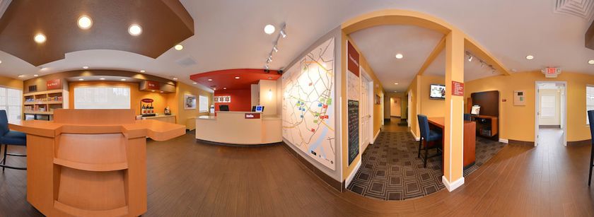 Imagen de los interiores del Hotel Candlewood Suites St Louis St Charles, An Ihg. Foto 17