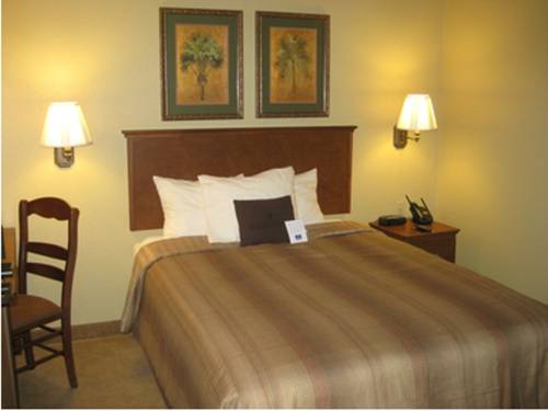 Imagen de la habitación del Hotel Candlewood Suites St Robert, An Ihg. Foto 6