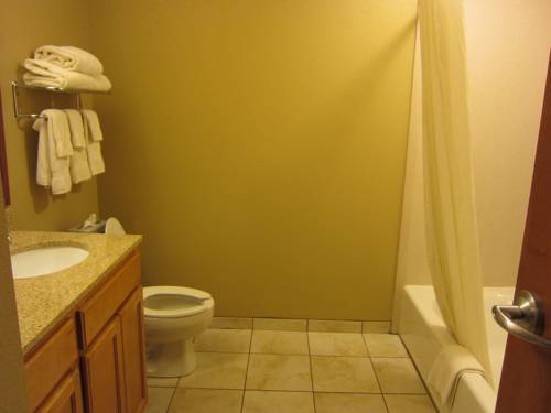 Imagen de la habitación del Hotel Candlewood Suites Terre Haute. Foto 3